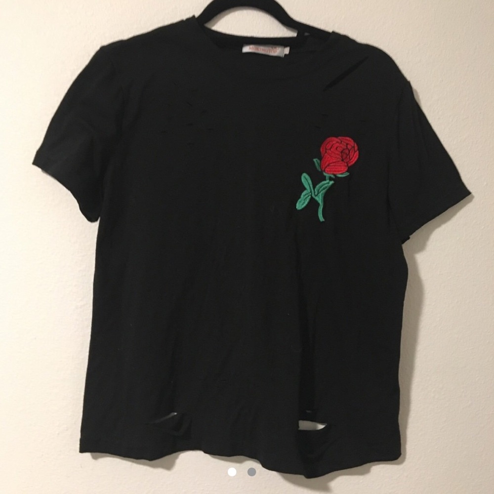 Black rose t shirt